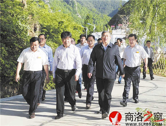 縣委書記璩澤濤、縣長王宇鵬深入項目建設(shè)現(xiàn)場檢查指導(dǎo)工作