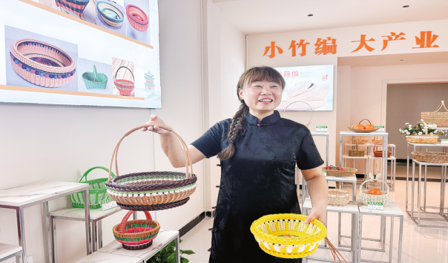 發展藤編產業 帶動群眾增收